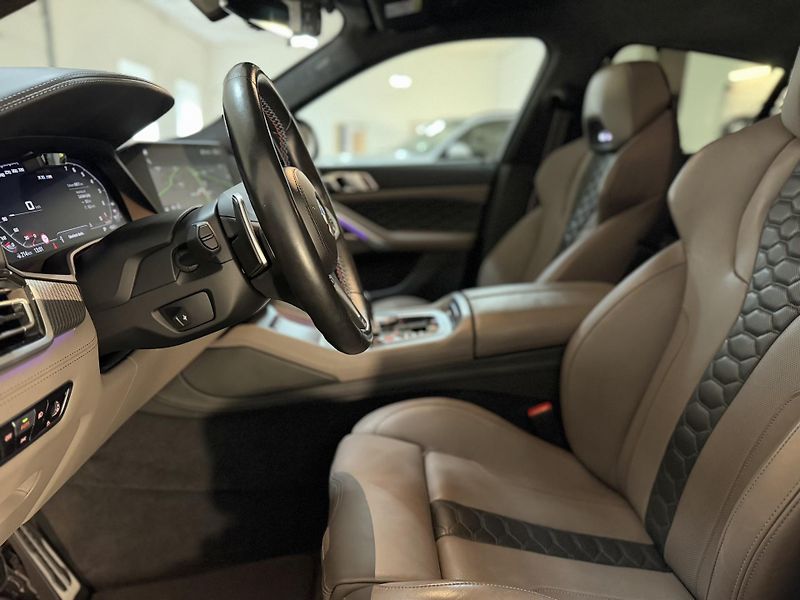 BMW X6 X6M Competition Individual  - fotka 40 z 50