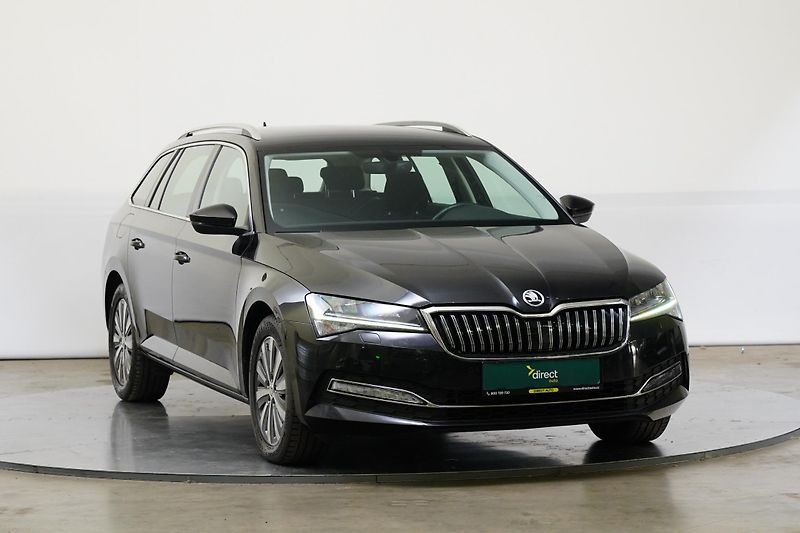 Škoda Superb - fotka 8 z 26