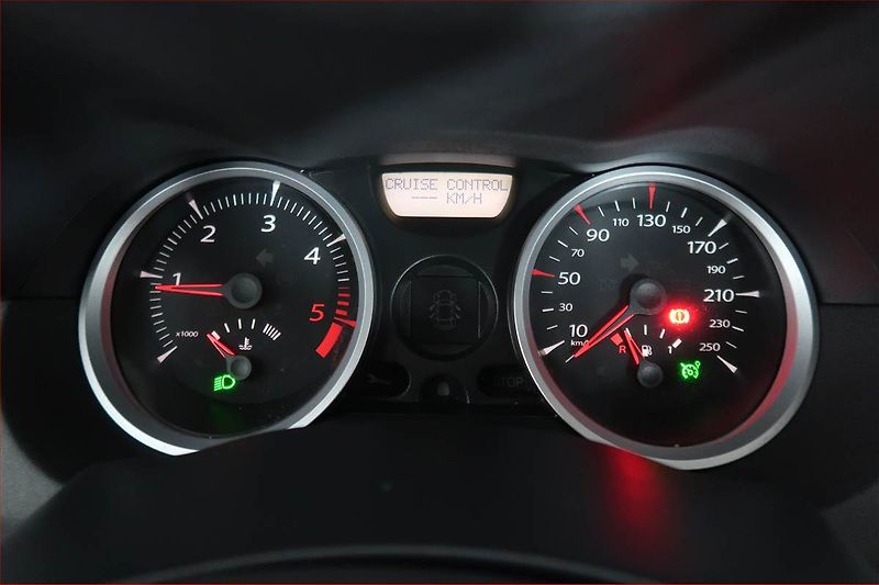 Renault Mégane (2009) 1.5 dCi, nová STK, Klima - fotka 11 z 19