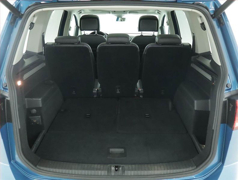 Volkswagen Touran (2016) Highline 1.4 TSI, Automat - fotka 14 z 27