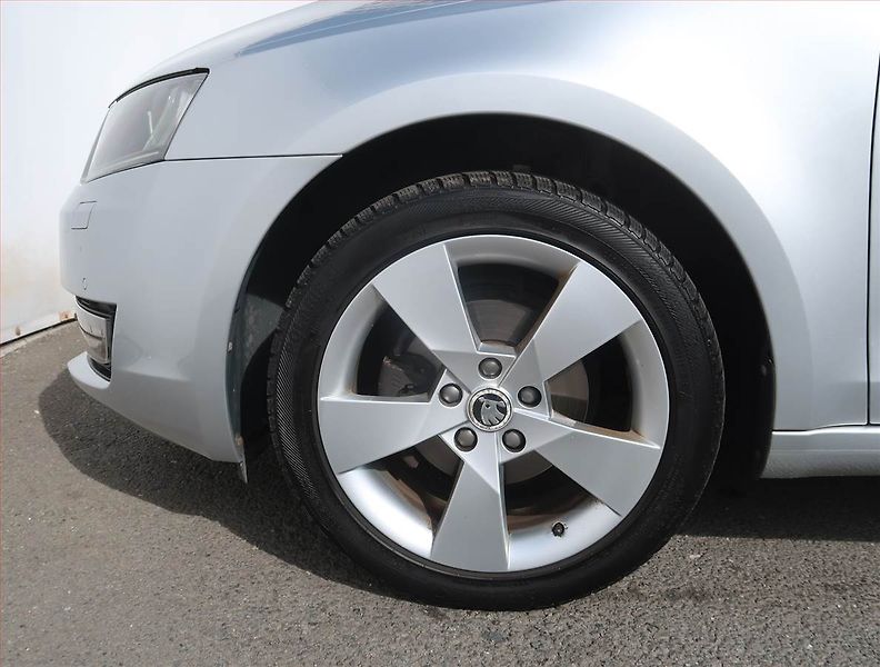 Škoda Octavia (2016) Style 1.6 TDI, Tempomat - fotka 14 z 22