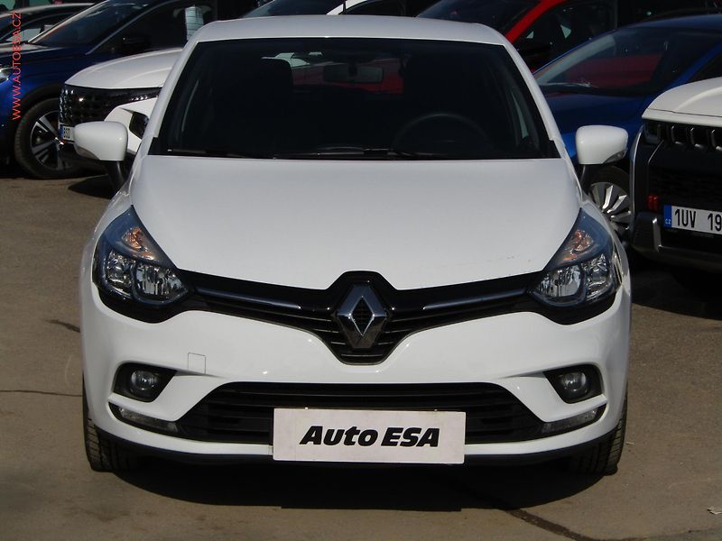 Renault Clio (2018) 0.9 TCe, 1.maj,ČR, AC - fotka 2 z 15