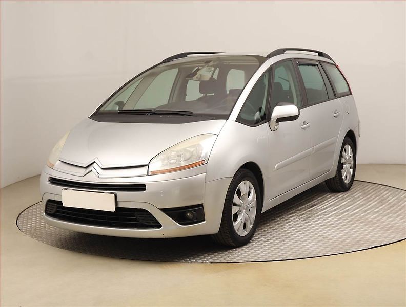 Citroën C4 Picasso (2006) 1.6 HDi, 7 míst, po STK, Klima - fotka 2 z 21