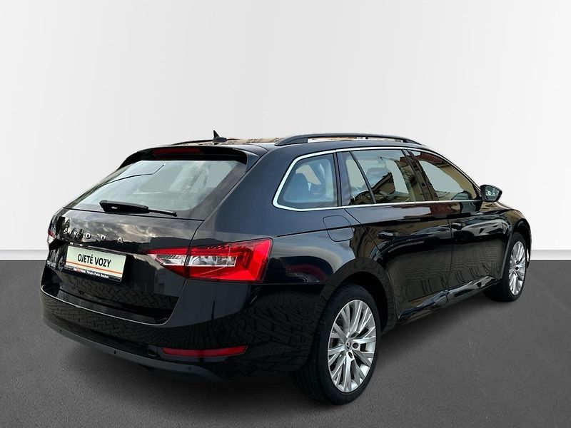 Škoda Superb 2.0TDi 110 kW AMBITION PLUS DS - fotka 2 z 24