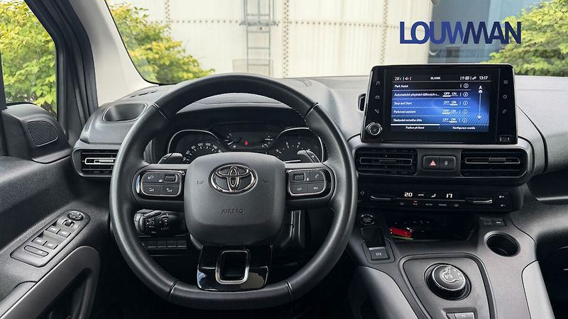 Toyota ProAce City Verso 1.2T 8AT FAMILY COMFORT - fotka 8 z 26