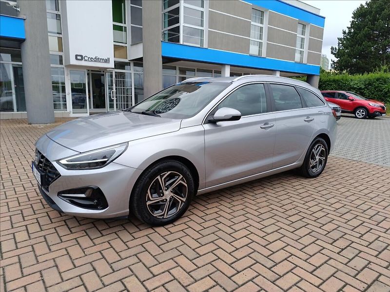 Hyundai i30 1,0 T-GDi DCT Smart - fotka 3 z 22