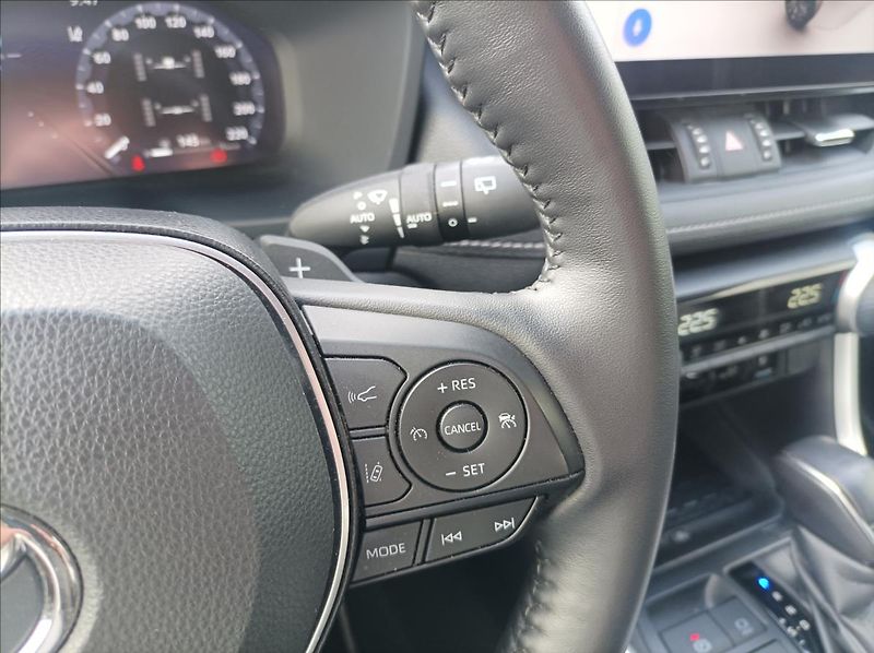 Toyota RAV4 2,5 Executive - fotka 16 z 21