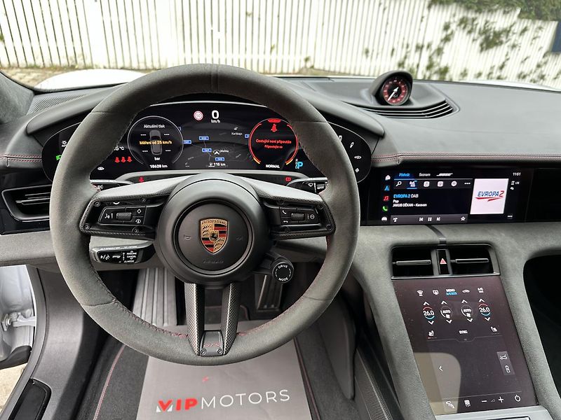 Porsche Taycan GTS-LIFT-SPORT TURISMO-ZÁRUKA - fotka 14 z 35