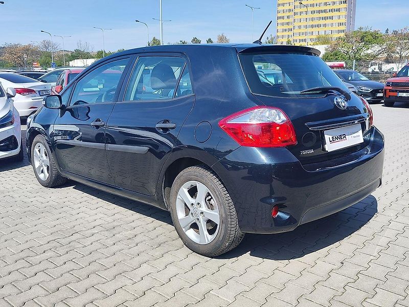 Toyota Auris 1.6 Valvematic/97kW Terra Cool - fotka 7 z 22