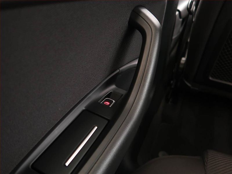 Audi A6 (2015) 3.0 TDI, 4X4, Automat, Navi - fotka 24 z 25
