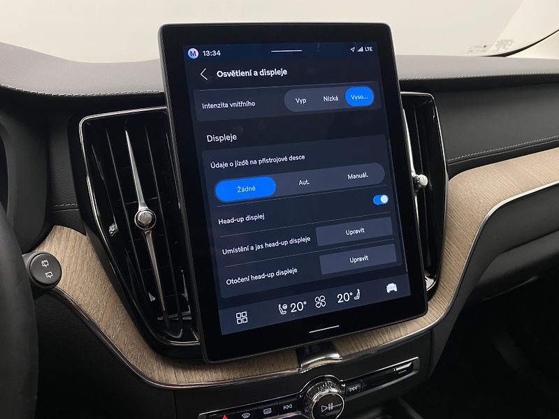 Volvo XC60 T6 AWD RECHARGE REZERVACE - fotka 55 z 67