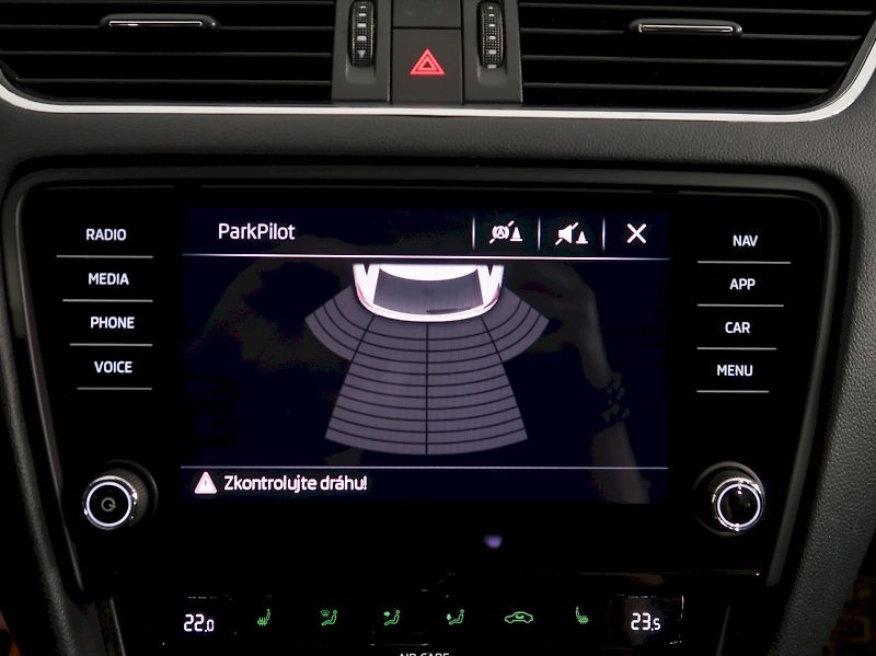 Škoda Octavia (2017) STYLE 2.0TDI 110KW DSG LED - fotka 26 z 35