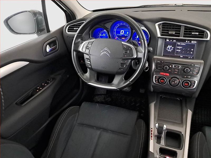 Citroën C4 (2012) 1.6 HDi, Automat, Tempomat - fotka 7 z 17