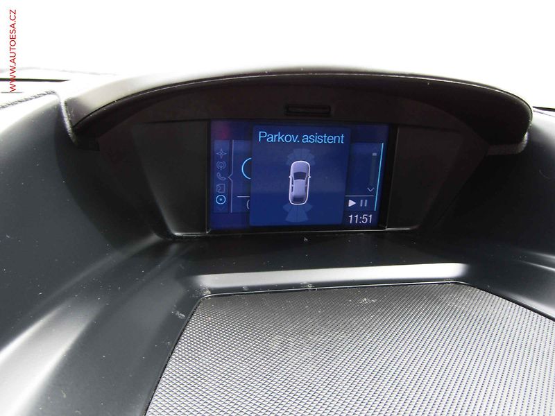 Ford Kuga (2015) 1.5 EB, Navi, xenon - fotka 15 z 22