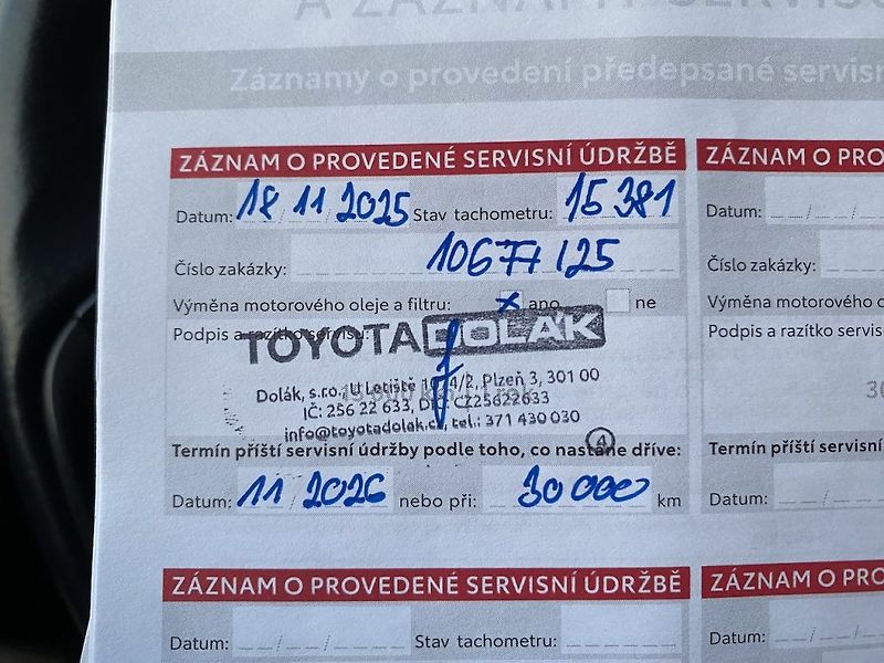 Toyota Yaris 1.5HEV, ČR, Style, DPH - fotka 16 z 16