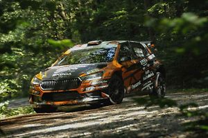 V rámci přípravy na víkendový 53. ročník Barum Czech Rally Zlín absolvovala třicítka pilotů úterní test na trati Ludkovice - Biskupice.