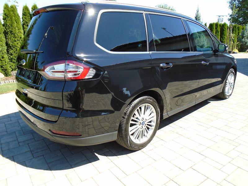 Ford Galaxy 2.0EcoBlue 140kW 8AT Vignale  - fotka 3 z 47