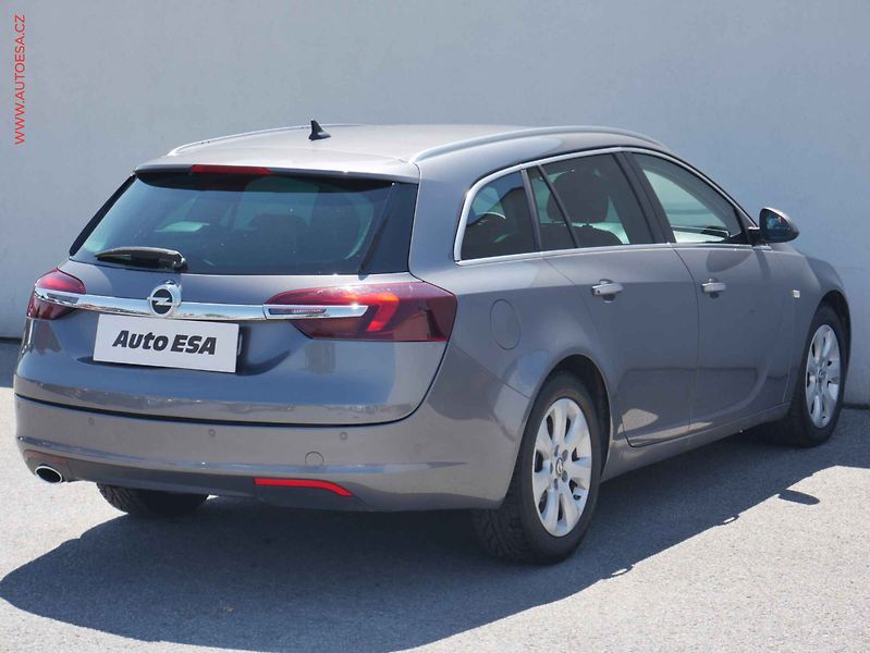 Opel Insignia (2016) 2.0 CDTi, ČR, AC, bixen - fotka 4 z 20