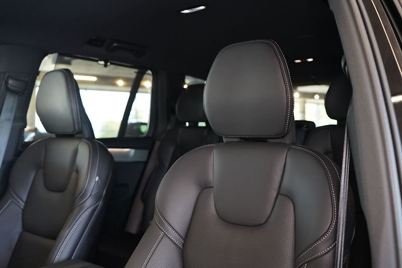 Volvo XC90 B5 PLUS Black Edition, Vzduch - fotka 20 z 49