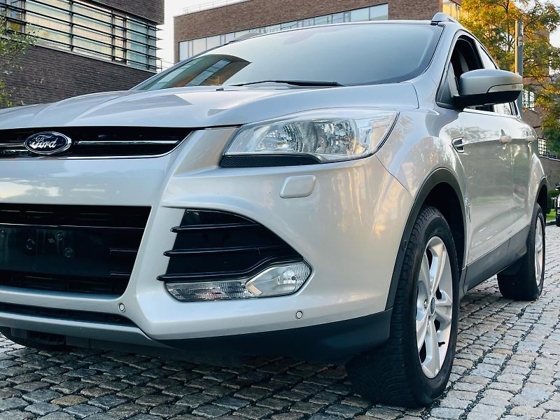 Ford Kuga 2.0TDCi MANUÁL TAŽNÉ SERVISKA - fotka 49 z 51