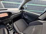 Volkswagen T-Cross 1.0 TSI Life Full LED - náhled 11