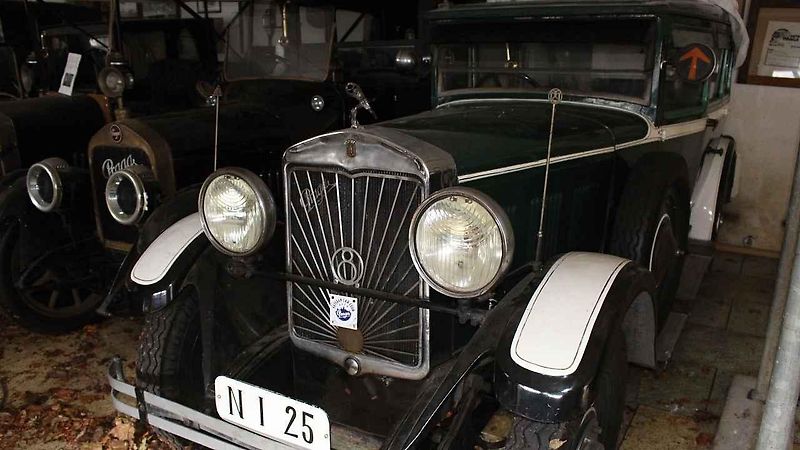 Její automobily si kupovaly i ty nejvýznamnější osobnosti. Tuto Pragu Golden například vlastnil prezident Beneš