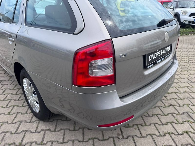 Škoda Octavia (2009) 1,4 TSI 90 KW 2. MAJ STK - fotka 13 z 50
