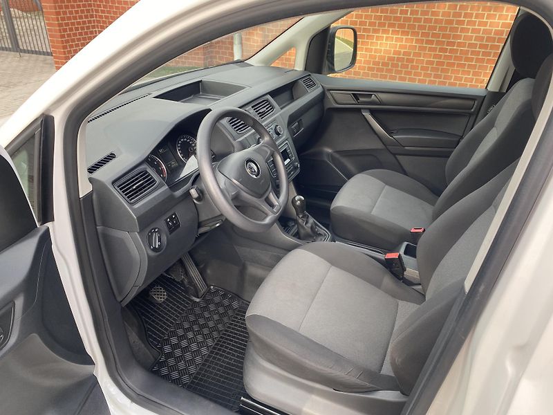 Volkswagen Caddy (2019) 1.2TSi,KLIMA, NAJ.125TIS.KM - fotka 17 z 42