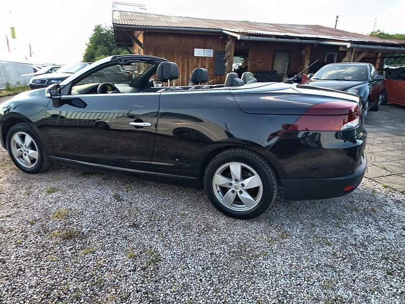 Renault Mégane (2011) Kabroušek 1.4 96kw - fotka 31 z 53