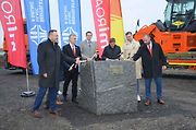 Slavnostní zahájení stavby dalšího úseku dálnice D7 se konalo v pátek 6. prosince v Třebízi.