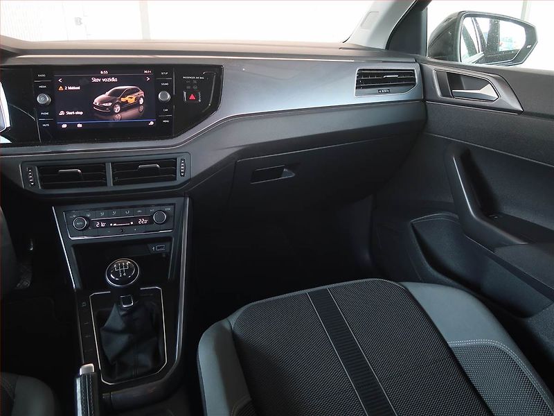 Volkswagen Polo (2019) Highline 1.0 TSI, ČR,1.maj - fotka 8 z 16