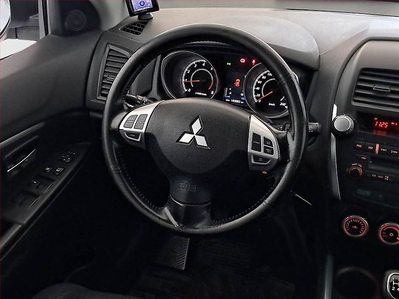 Mitsubishi ASX (2010) 1.6 MIVEC, Tempomat - fotka 14 z 15