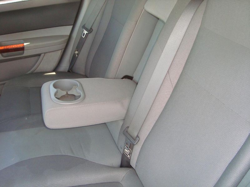 Chrysler 300C (2007) 3,0 CRD - fotka 7 z 18