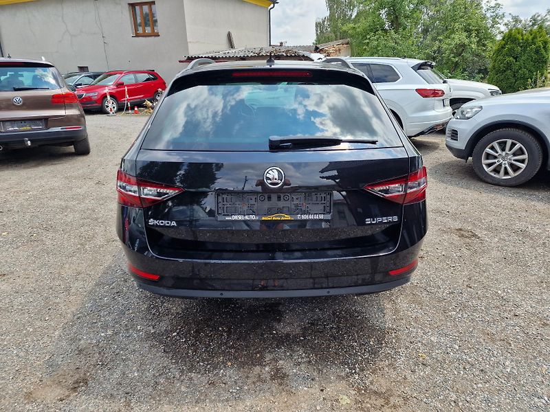 Škoda Superb 2,0TDI 110KW NAVI VÝHŘEV  - fotka 5 z 20