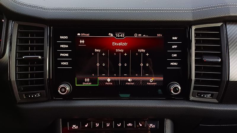 Škoda Kodiaq TDI 147kW 4x4 SPORTLINE-CR-DPH - fotka 42 z 50