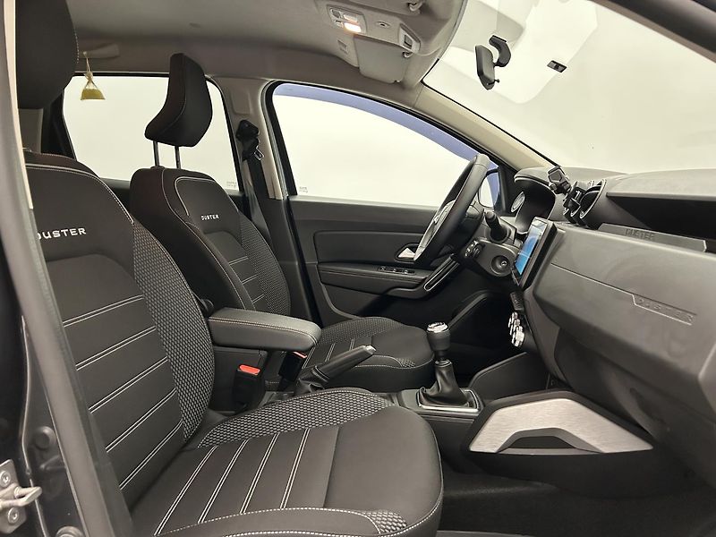 Dacia Duster 1.0 TCE Comfort - fotka 19 z 24