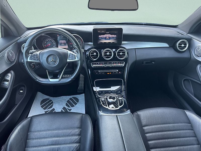 Mercedes-Benz Třídy C AMG paket 250d 4MATIC - fotka 11 z 19
