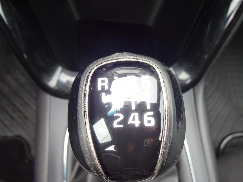 Kia Ceed 1,6 CRDi 100kW GT LINE - fotka 38 z 50
