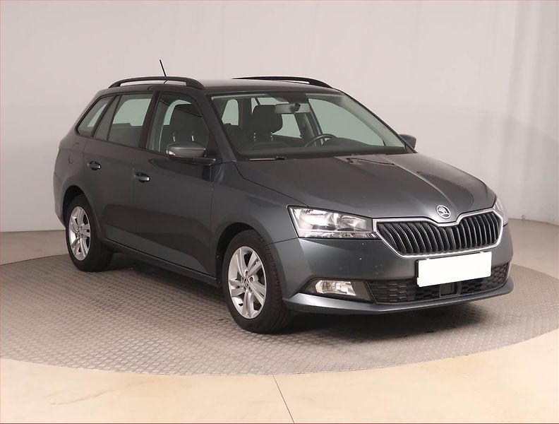 Škoda Fabia (2022) Ambition 1.0 TSI, ČR,1.maj - fotografie inzerátu