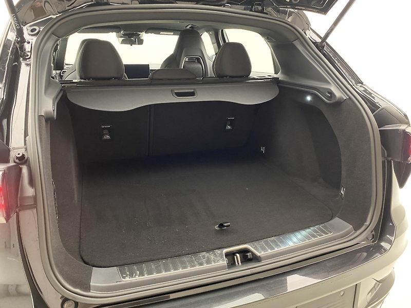 Lynk & Co 01 (2025) 01 CORE PHEV - fotka 6 z 82