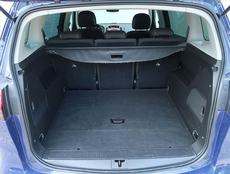 Opel Zafira (2012) 2.0 CDTI, Tažné, jezdí výborně - fotka 13 z 18