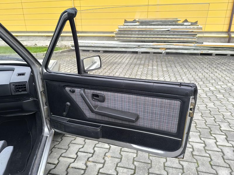 Volkswagen Golf (1982) PŮVODNÍ STAV,KOMPLETNÍ DOK. - fotka 22 z 50