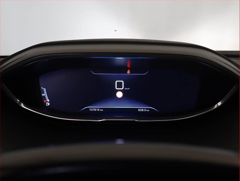 Peugeot 5008 (2018) Allure PureTech 130, 7 míst - fotka 9 z 20