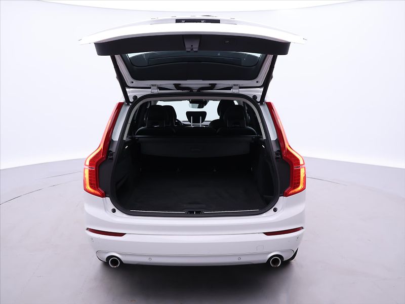 Volvo XC90 2,0 D4 140kW CZ LED Momentum - fotka 9 z 31