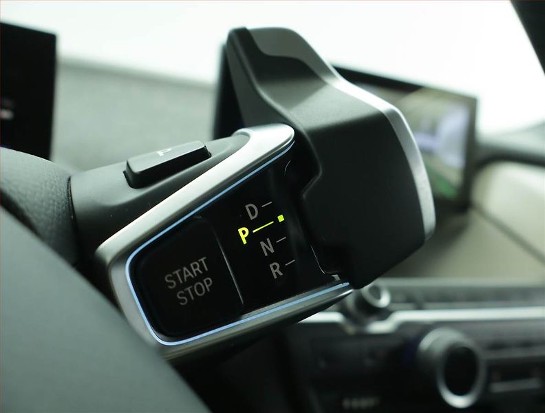 BMW i3 (2021) 120Ah BEV, SoH 92% - fotka 12 z 18