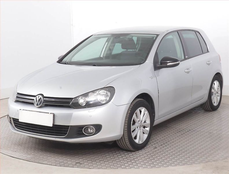 Volkswagen Golf (2011) 1.2 TSI, Tempomat - fotka 2 z 14