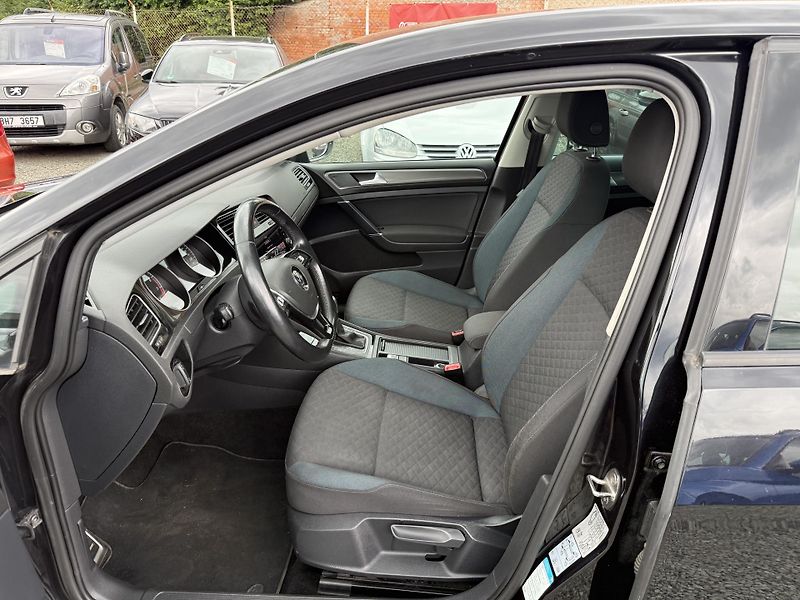 Volkswagen Golf (2019) 1.5 TSI DSG IQ DRIVE WEBASTO - fotka 8 z 13