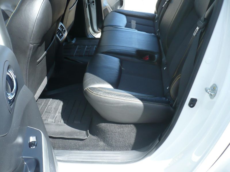 Nissan Navara 2.3DCI 140Kw N-GUARD 4x4 - fotka 19 z 31