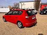 Hyundai i30 1.6CRDI 66kw - náhled 2