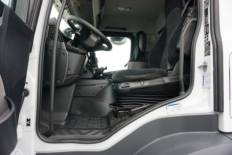Mercedes-Benz (2017) ANTOS / 1830 / EURO 6 / CHŁODN - fotka 38 z 46